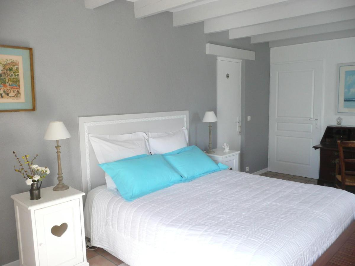 Le Clos Du Plantis Sonnac  Exterior photo